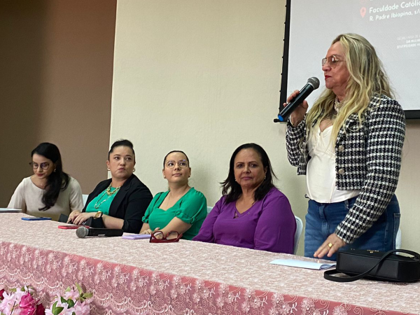 Mulheres discutem em Cajazeiras rede de atendimento e enfrentamento à violência