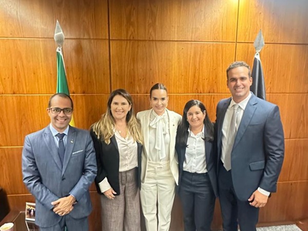 Corrinha Delfino mantém agenda intensa em Brasília na busca de recursos para obras em Cajazeiras