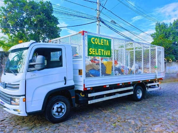 Prefeita assina contrato com a Recicla Cajazeiras e anuncia mais de R$ 5 milhões para fortalecimento da coleta seletiva