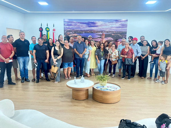 Comerciantes do Mercado Público de Cajazeiras recebem curso sobre linha de crédito do Empreender Paraíba