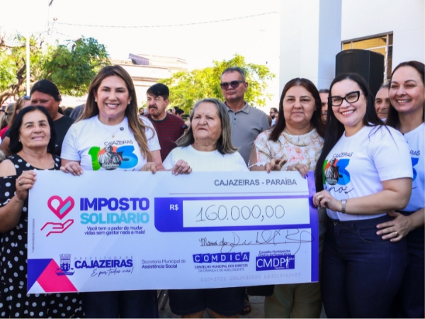 Prefeitura inicia comemoração dos 163 anos de Cajazeiras com entrega de veículos e repasse de R$ 250 mil para entidades